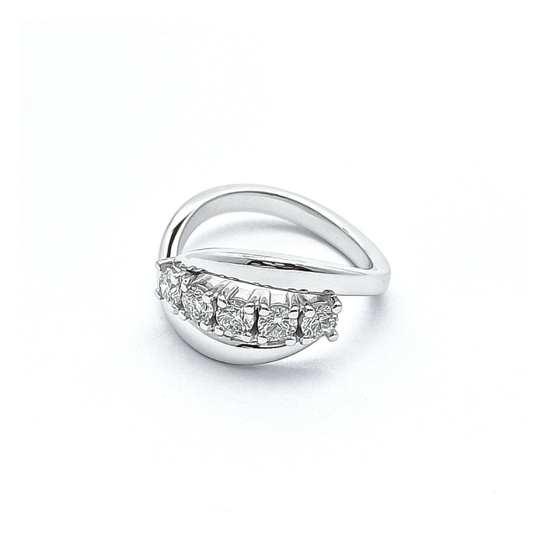 Anello in oro bianco